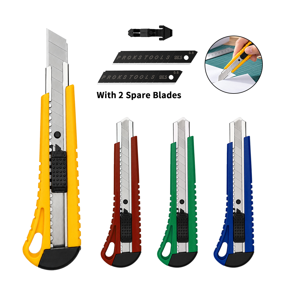 Cutter With 2 Spare Blades